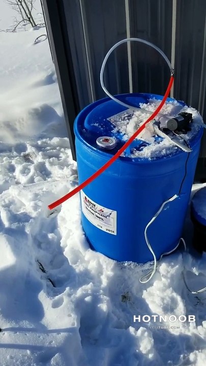 No Barrel Pump? No Problem - Do This #diy #barrel #pump #unloading #drum #hvac #plumbing #offgrid