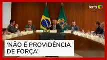 Bolsonaro defendeu golpe sem armas em reunião ministerial em 2022: ‘Não é dar tiro’