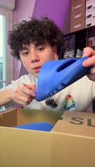 Unboxing de la Yeezy Slide Azur