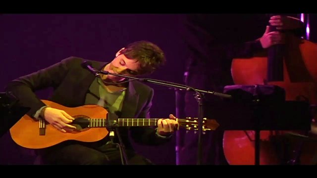 RAPHAEL — “Caravane” ● RAPHAEL LIVE - RÉSISTANCE À LA NUIT | THÉÂTRE DU CHÂTELET LE 2 OCTOBRE 2006 (CONCERT ACOUSTIQUE) | (DVD2)