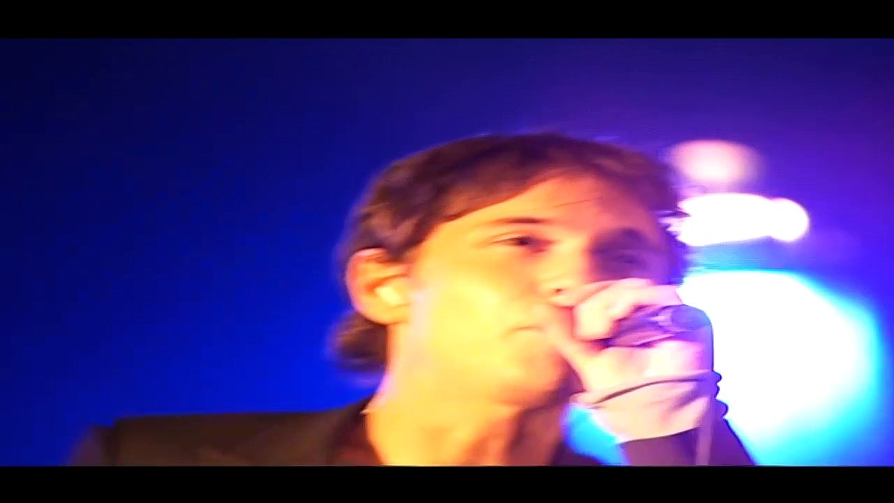 RAPHAEL — “Sur mon cou” ● RAPHAEL LIVE - RÉSISTANCE À LA NUIT | THÉÂTRE DU CHÂTELET LE 2 OCTOBRE 2006 (CONCERT ACOUSTIQUE) | (DVD2)