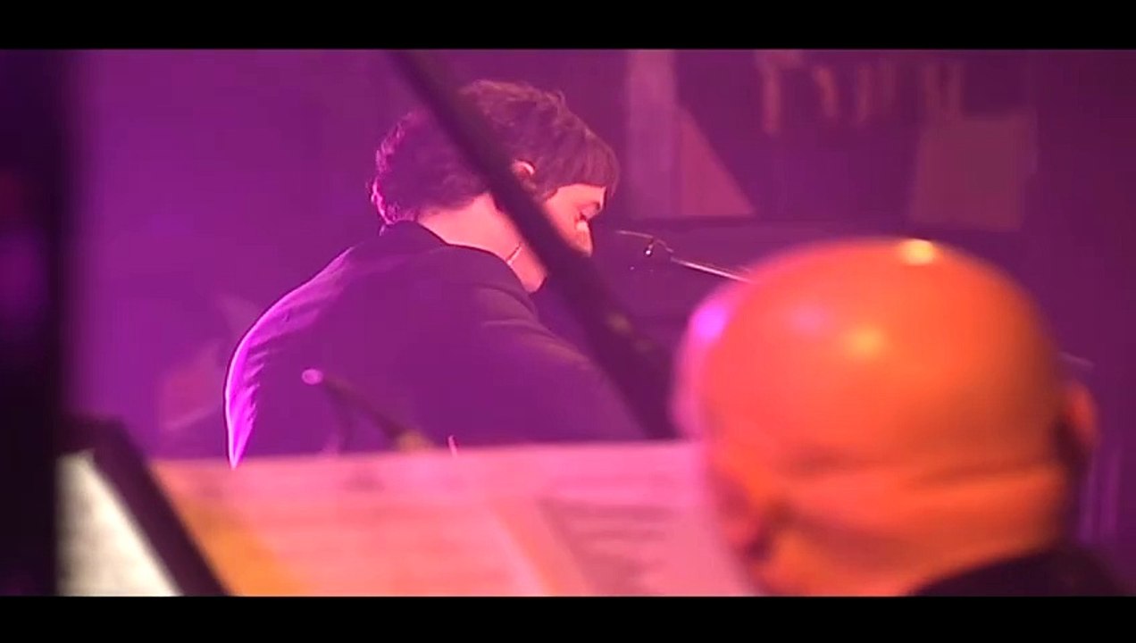 RAPHAEL — “Les petits bateaux” ● RAPHAEL LIVE - RÉSISTANCE À LA NUIT | THÉÂTRE DU CHÂTELET LE 2 OCTOBRE 2006 (CONCERT ACOUSTIQUE) | (DVD2)