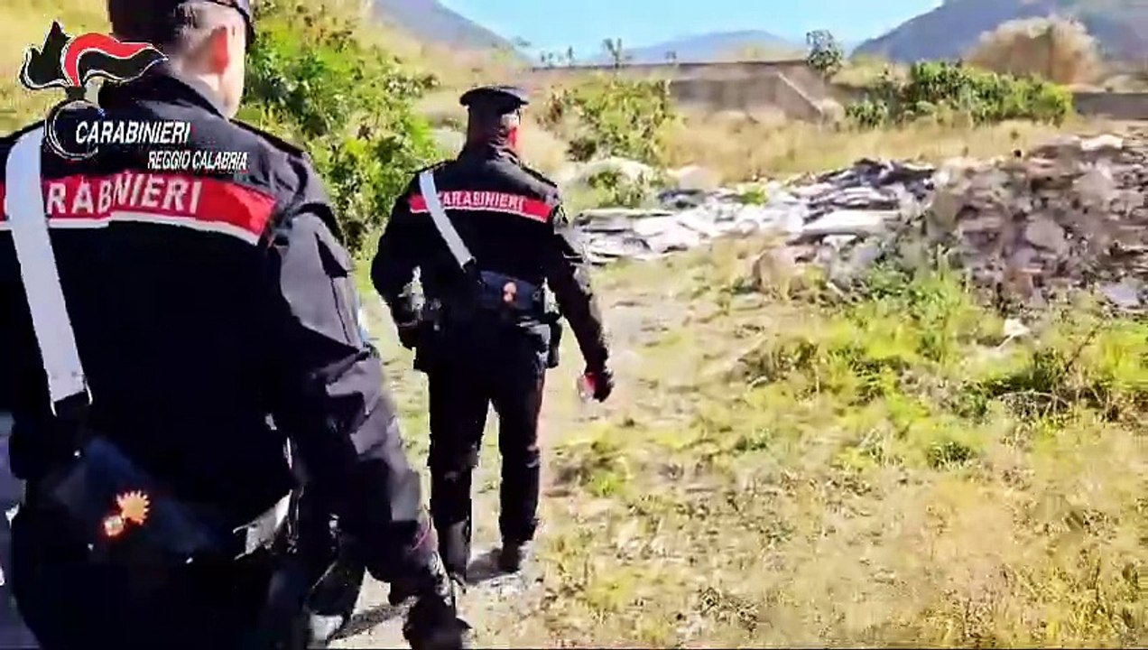 Disastro ambientale a Reggio, scoperte oltre 5mila tonnellate di rifiuti speciali: 5 misure cautelari