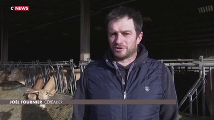 Portrait d'un agriculteur mécontent de l'A64