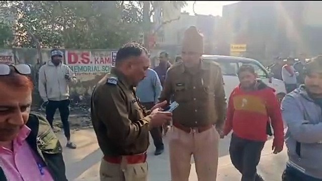 कचरे के ढेर में नवजात शिशु मिला, पुलिस जांच में जुटी