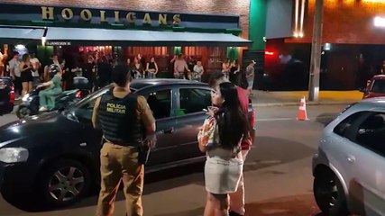 Operação de trânsito é realizada durante a madrugada em Cascavel