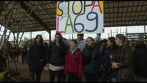 Greta Thunberg in Francia contro un progetto di autostrada