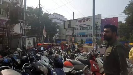 शहर में अब फ्री नहीं पार्किंग, पुराने आदेश रद्द कर पार्किंग दरें लागू की