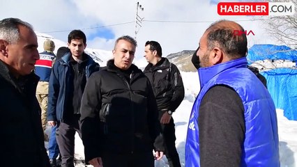 Ardahan'da Kar Yağışı Sonucu Ev ve Ahırlarda Çökme: 12 Hayvan Telef Oldu