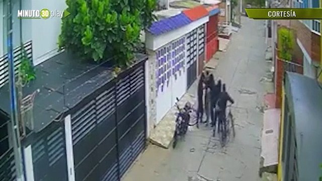 Como carroñeros le cayeron cuatro ladrones a una víctima en Bogotá