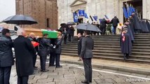 Il feretro di Vittorio Emanuele in Duomo a Torino