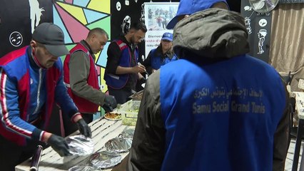 "مطعم الحب" مبادرة لمساعدة مشردي تونس في ظل الأزمة الاقتصادية