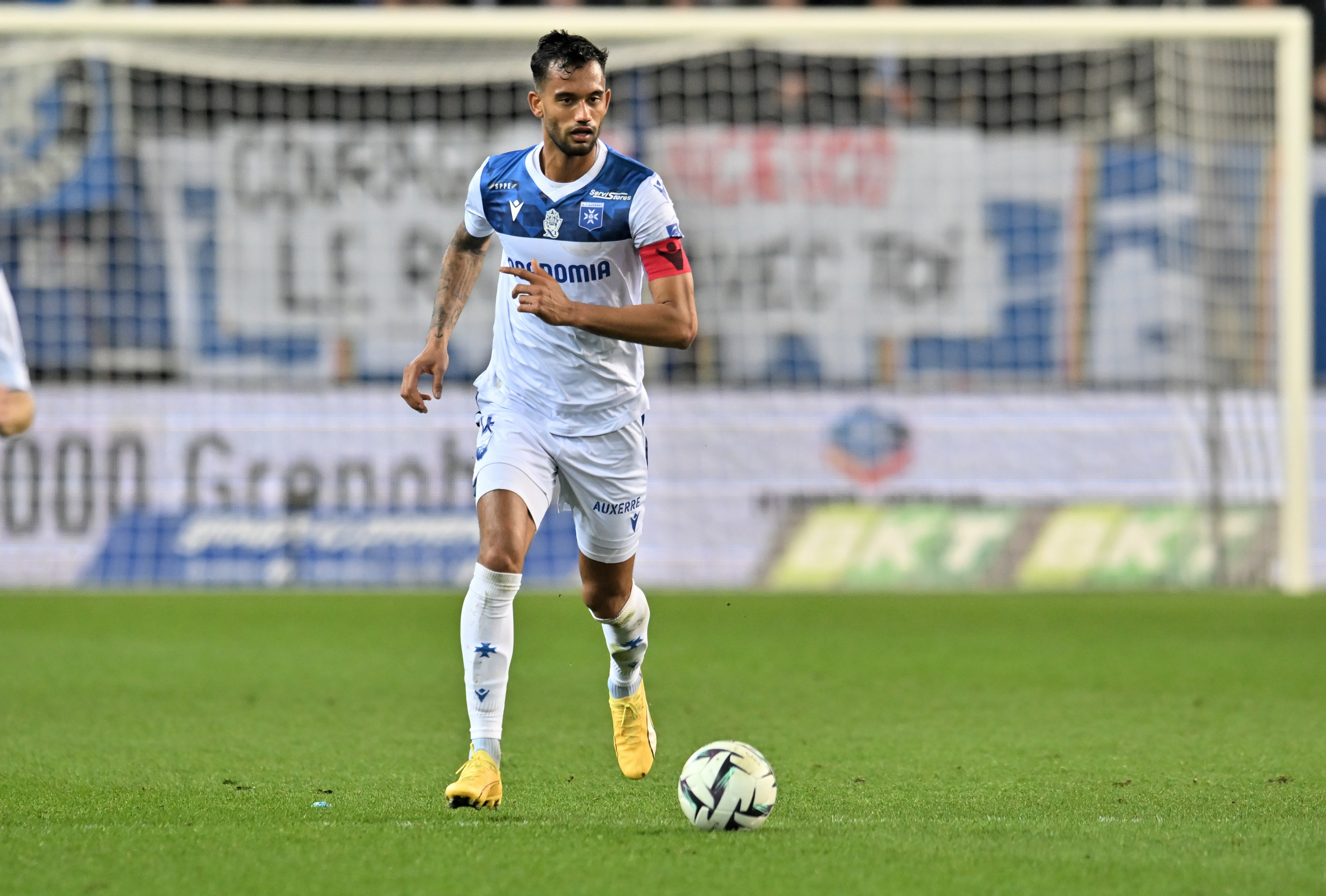 Ligue 2 : Auxerre chipe la tête à Angers sur le fil