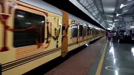 अब ट्रेन में ही होगा क्यूआर कोड से ऑनलाइन भुगतान