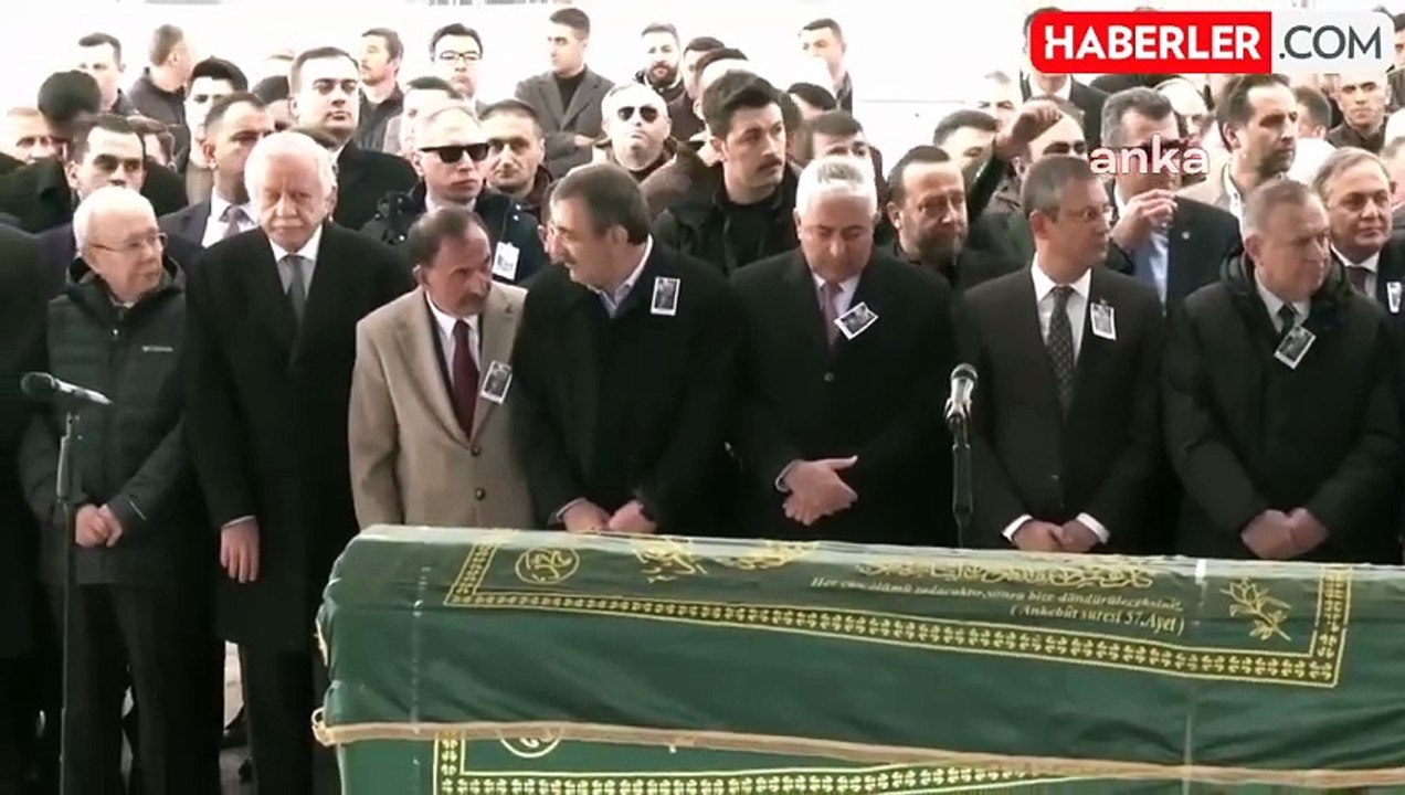 Milli Savunma Bakanı Yaşar Güler'ın babası Fikret Güler defnedildi