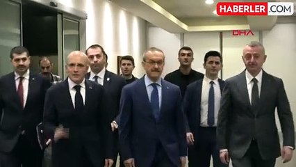 Mehmet Şimşek, Kocaeli'de iş insanlarıyla bir araya geldi