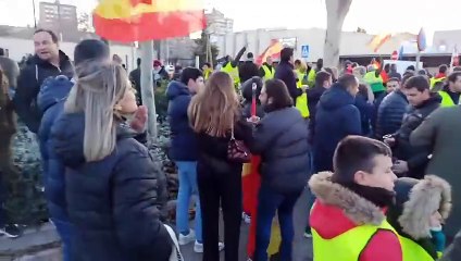 Agricultores y ganaderos concentrados ante los Goya en Valladolid