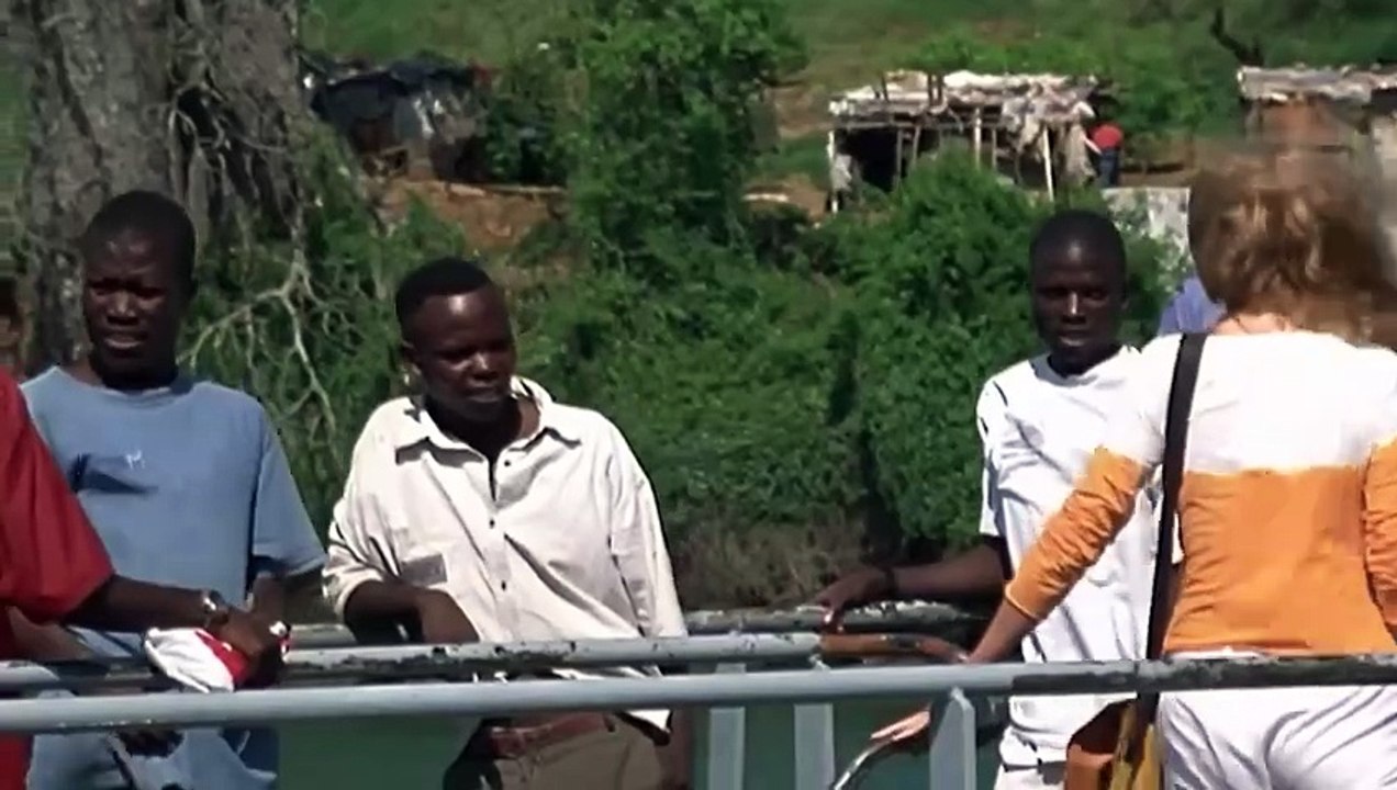 Elle A Épousé Un Guerrier Africain D'une Tribu Sauvage, Mais Cela A Ruiné Sa Vie 14 Ans Plus Tard