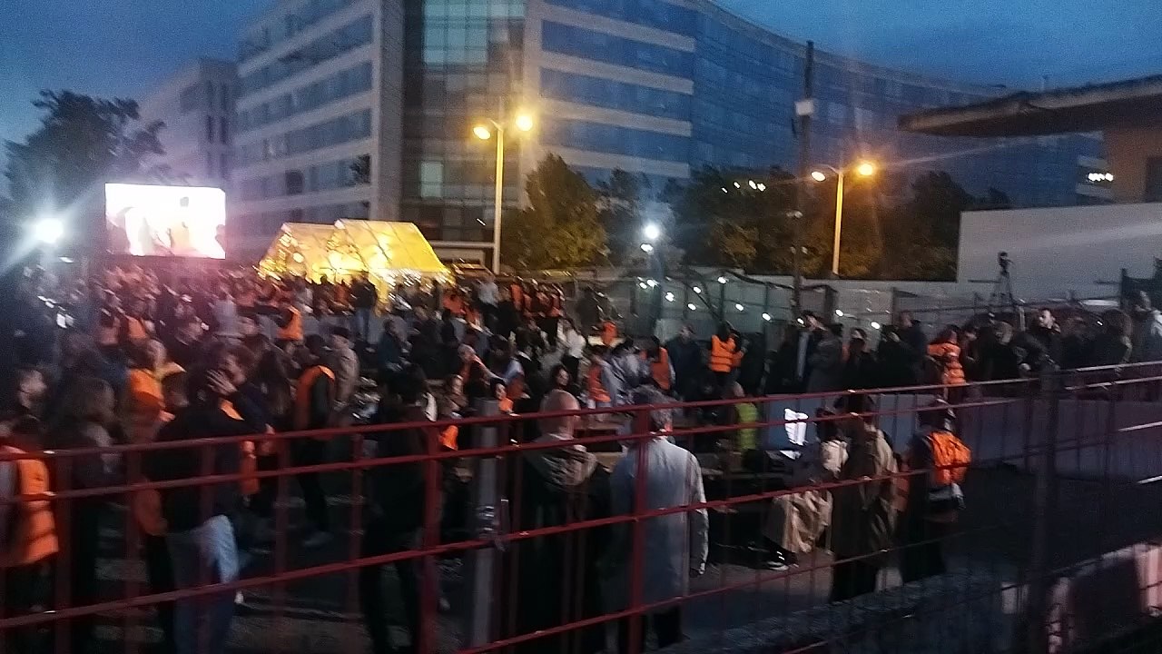VID_20230513_214422