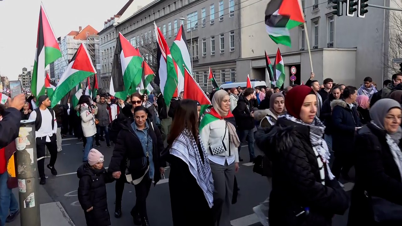 ألمانيا.. مظاهرات للمطالبة بوقف فوري للحرب الإسرائيلية على غزة