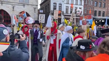 Dimanche Gras à Binche à l'heure de l'apéro
