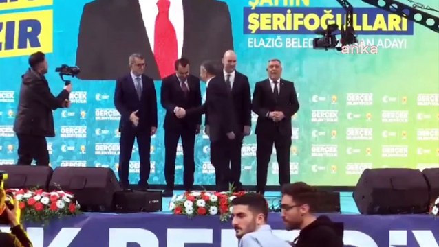 AKP'li milletvekili AKP'li belediye başkanının elini sıkmadı