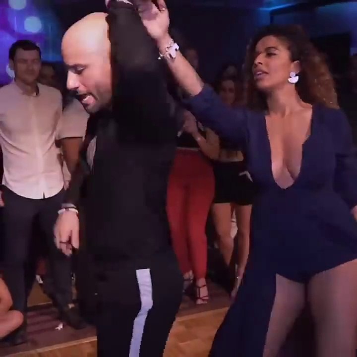 Derdim ... Dans Show _ Geceler Qapqara Zulmet