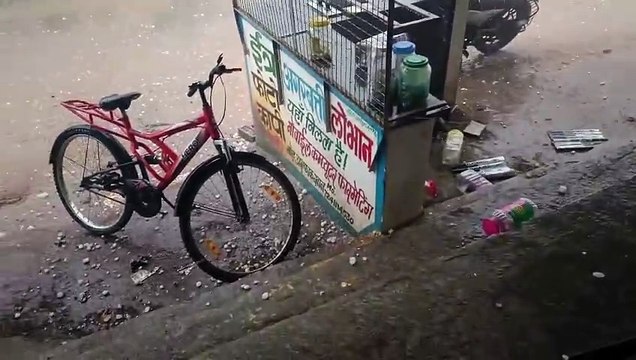 आफत की बारिश-तापमान में हुई गिरावट