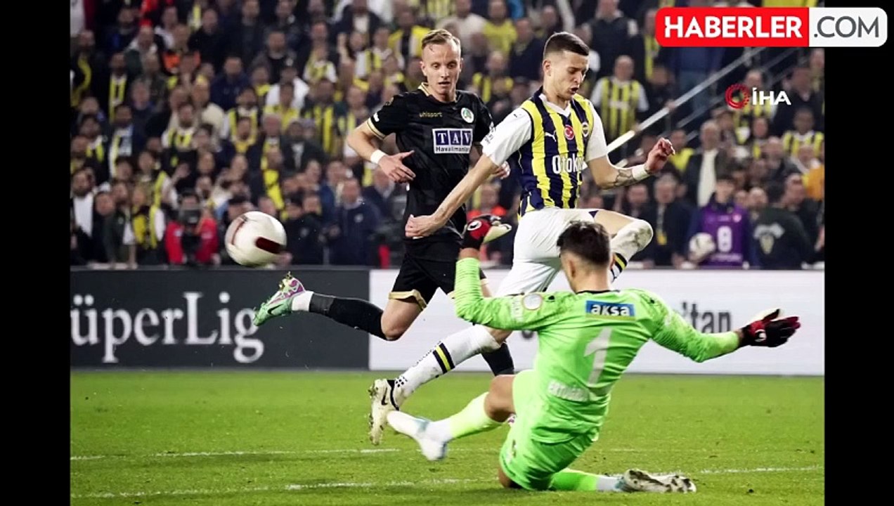Fenerbahçe Alanyaspor ile 2-2 berabere kaldı