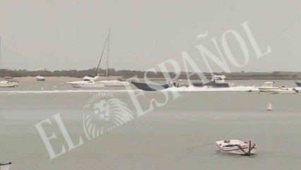 Una narcolancha campa a sus anchas por Chiclana este domingo, tras el suceso de Barbate