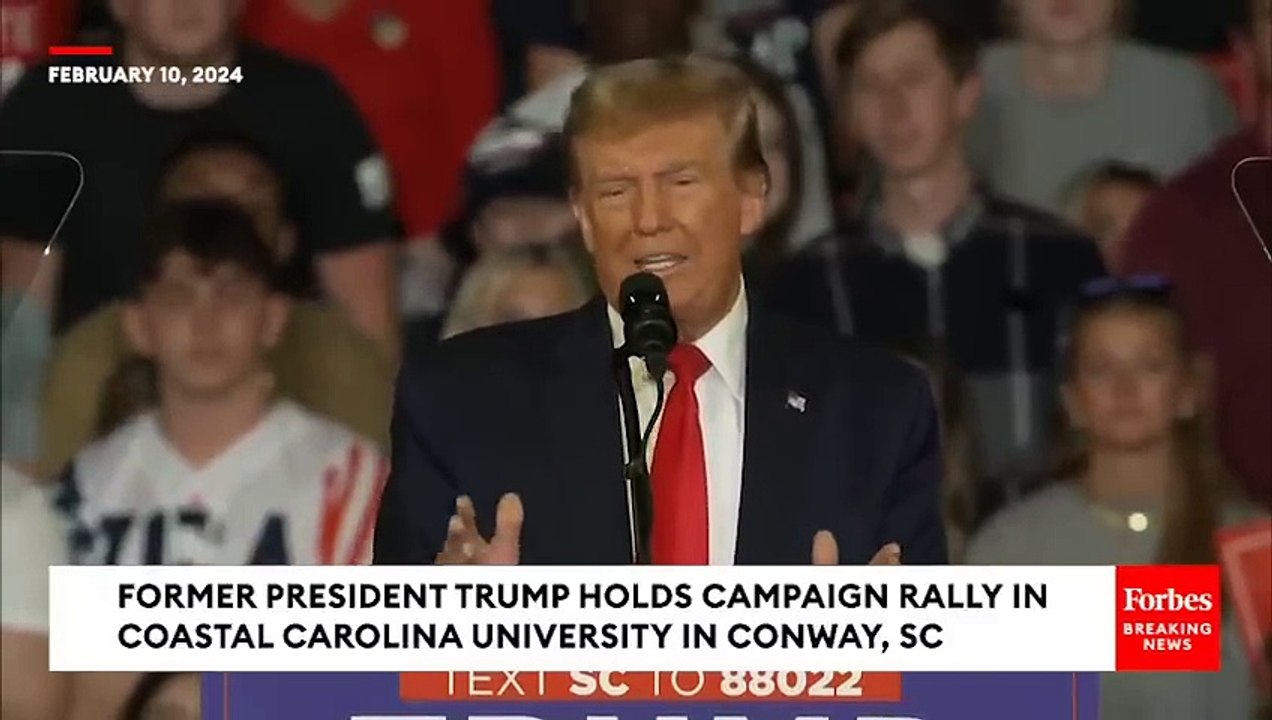 VIRAL MOMENT Trump Takes the Internet by Storm with Viral Moment | Trump's Viral Moment Sparks Online Controversy