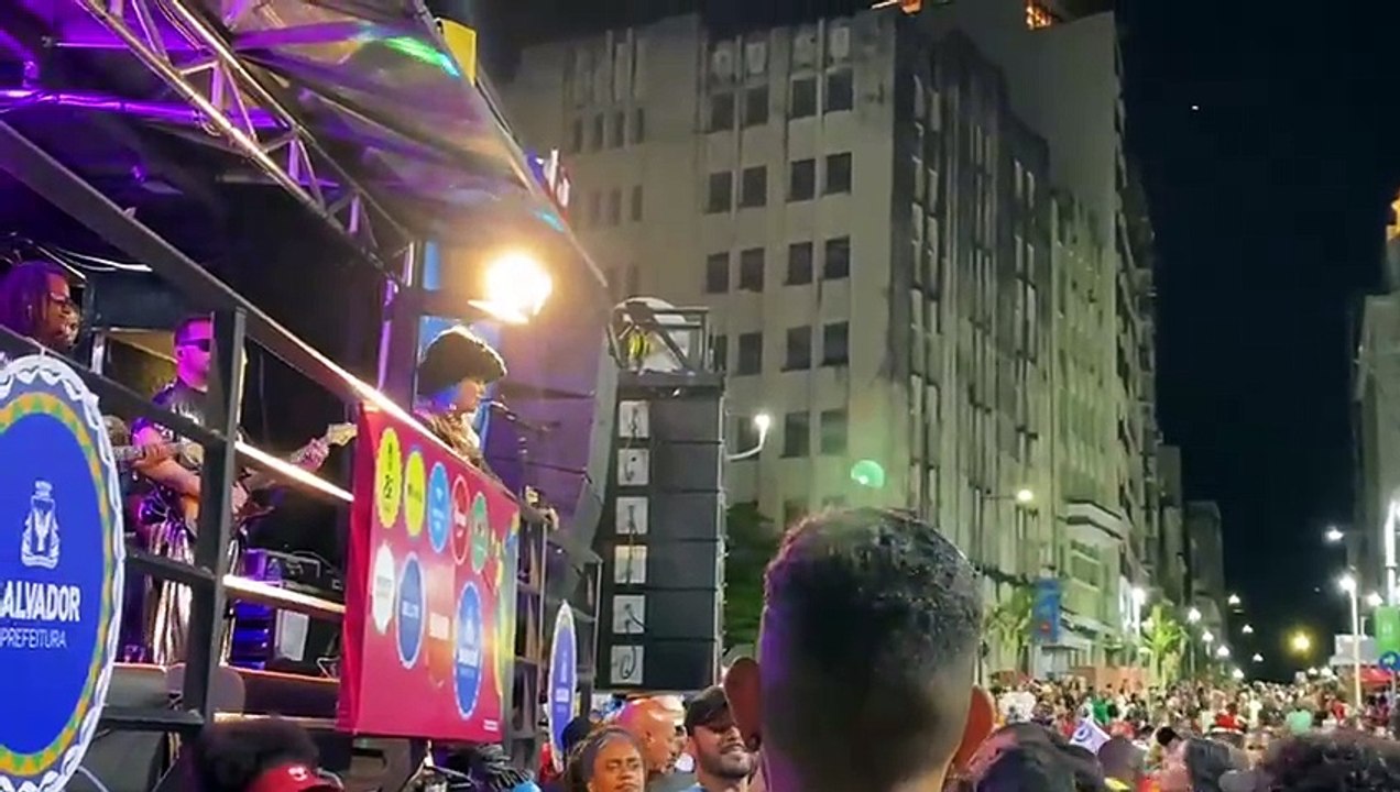 Após alertar sobre fim do mundo, Baby do Brasil...