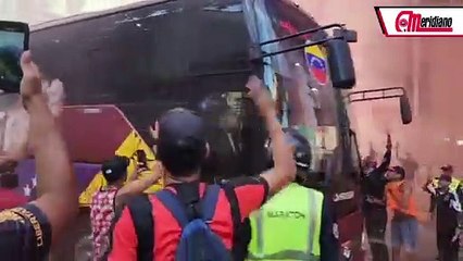 ¡Llegada del autobús de Venezuela!
