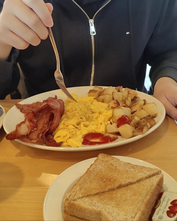 Brunch: 3 Eggs, Buttermilk Pancake, Home Fries, Bacon, Greek Omelette
