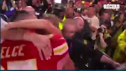SI hubo anillo entre KELCE Y TAYLOR... Pero no de compromiso