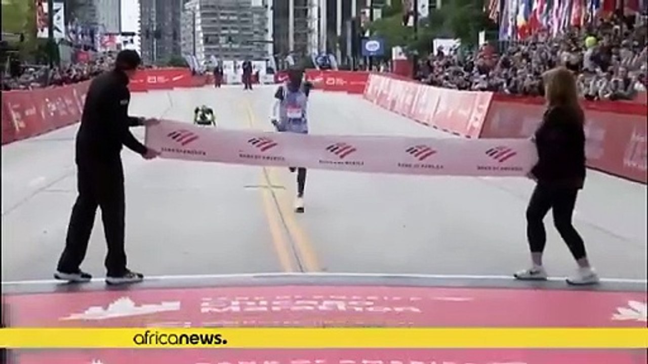 Kelvin Kiptum, 24 ans, champion du monde du marathon et grand favori pour le titre olympique aux Jeux de Paris cet été, est mort cette nuit dans un accident de la route