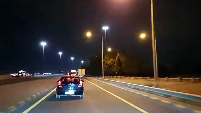 1791 - قصة الضابط النبيه !! سوالف طريق