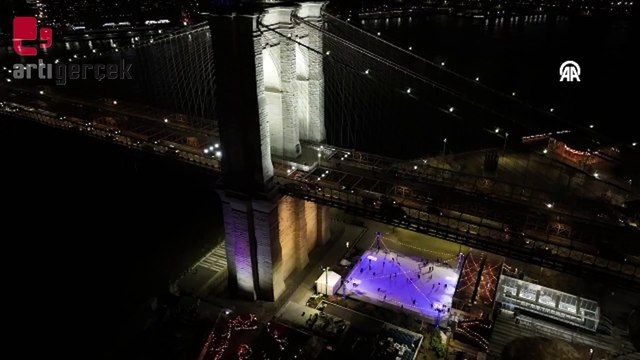 Brooklyn Köprüsü'ne ekonomik aydınlatma