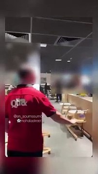 Schiltigheim: Les images choc de la bagarre à coups de couteaux hier soir dans un Quick qui a fait plusieurs blessés - Regardez