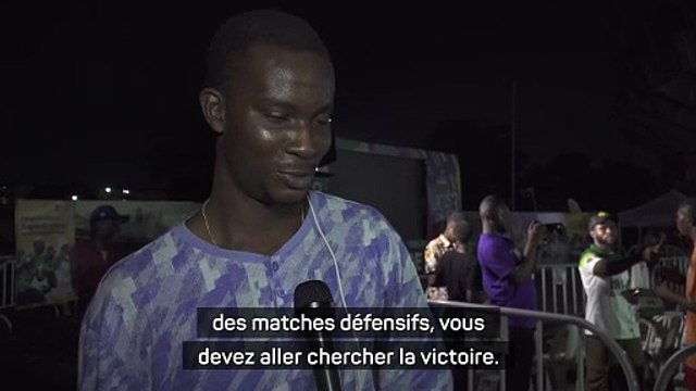 Les fans déçus par le match “défensif” de leur équipe