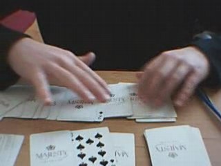 magie 2 carte choisie se retrouve entouré par des as