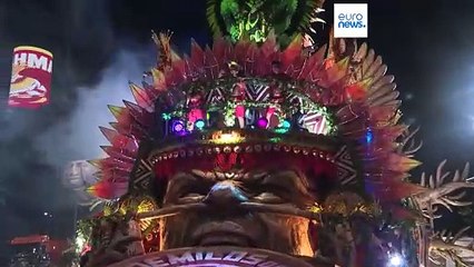 El Carnaval de Río lanza "un grito de auxilio" para frenar la minería ilegal en territorio indígena