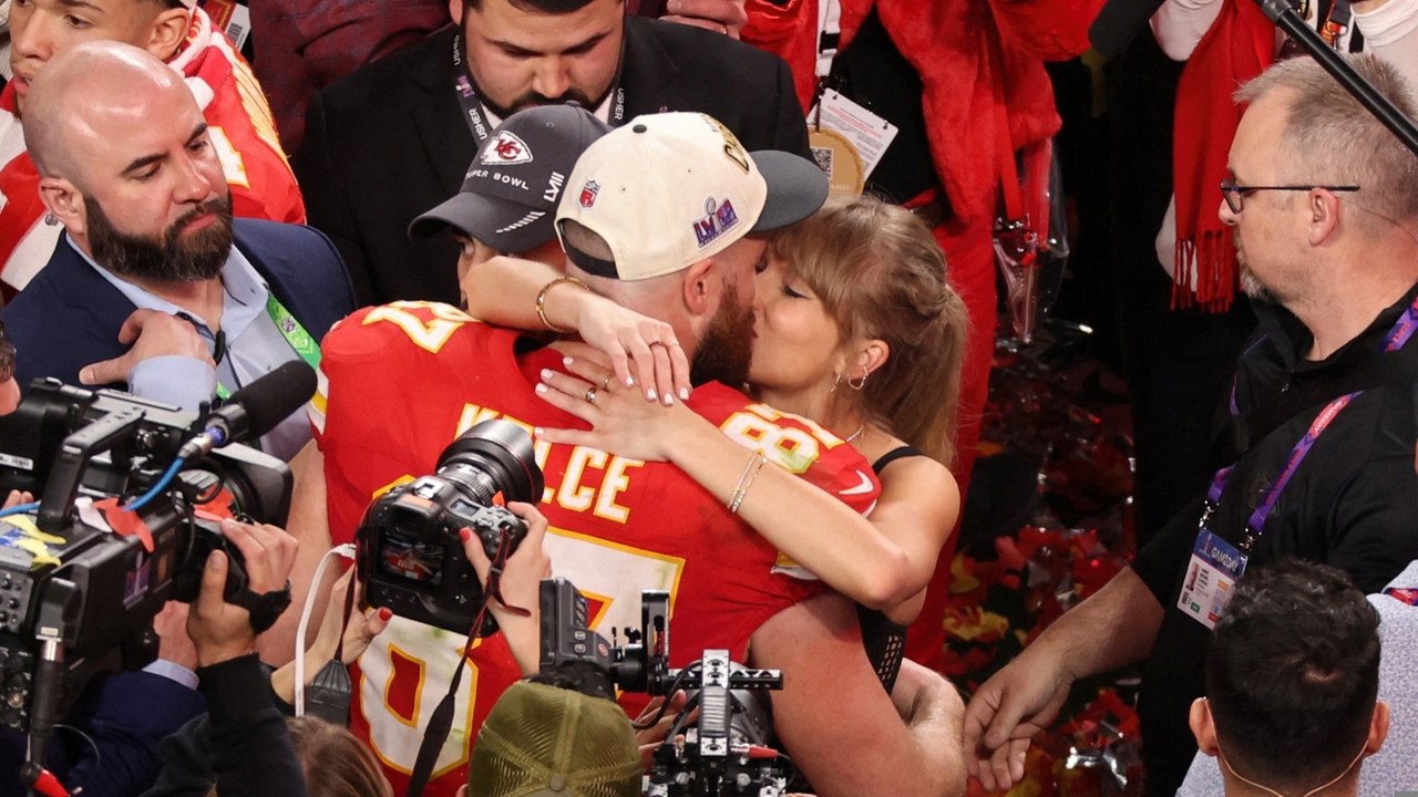 Kelce dedicates Super Bowl win to family and friends