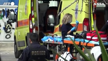 Grecia, spara negli uffici di una compagnia di navigazione: 4 morti