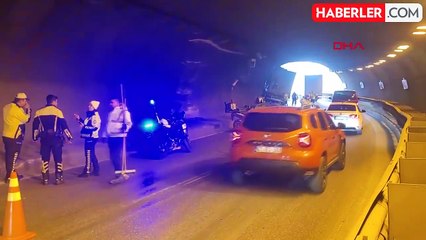 Trabzon'da TIR Tünel Duvarına Çarptı: Sürücü Hafif Yaralandı