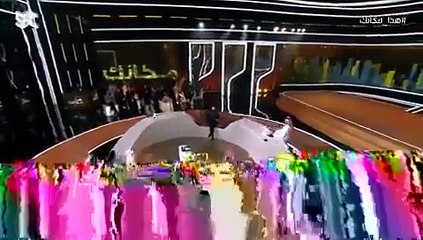 بكاء زارا البلوشي بسبب والدتها