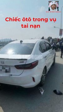 Ôtô tông 2 cô gái đi xe máy văng khỏi cầu vượt xuống đất tử vong