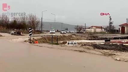 Çanakkale'de sağanak... Kepez Çayı taştı