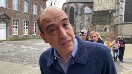 Yves Rouyet (UNESCO) venu partager la joie des Ladies binchoises au Lundi gras 2024
