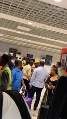 Zacharie Babaswe menacé à l'aéroport de Nd'jili par les fans se réclamant de Ferre Gola